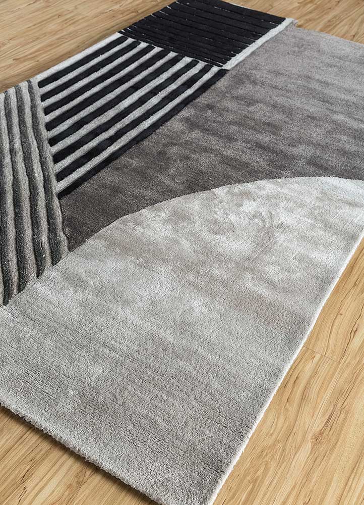 Modern Abstract Designer Rug Come Around Black and Gray