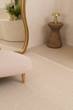 Load image into Gallery viewer, Oakridge Ivory Rug