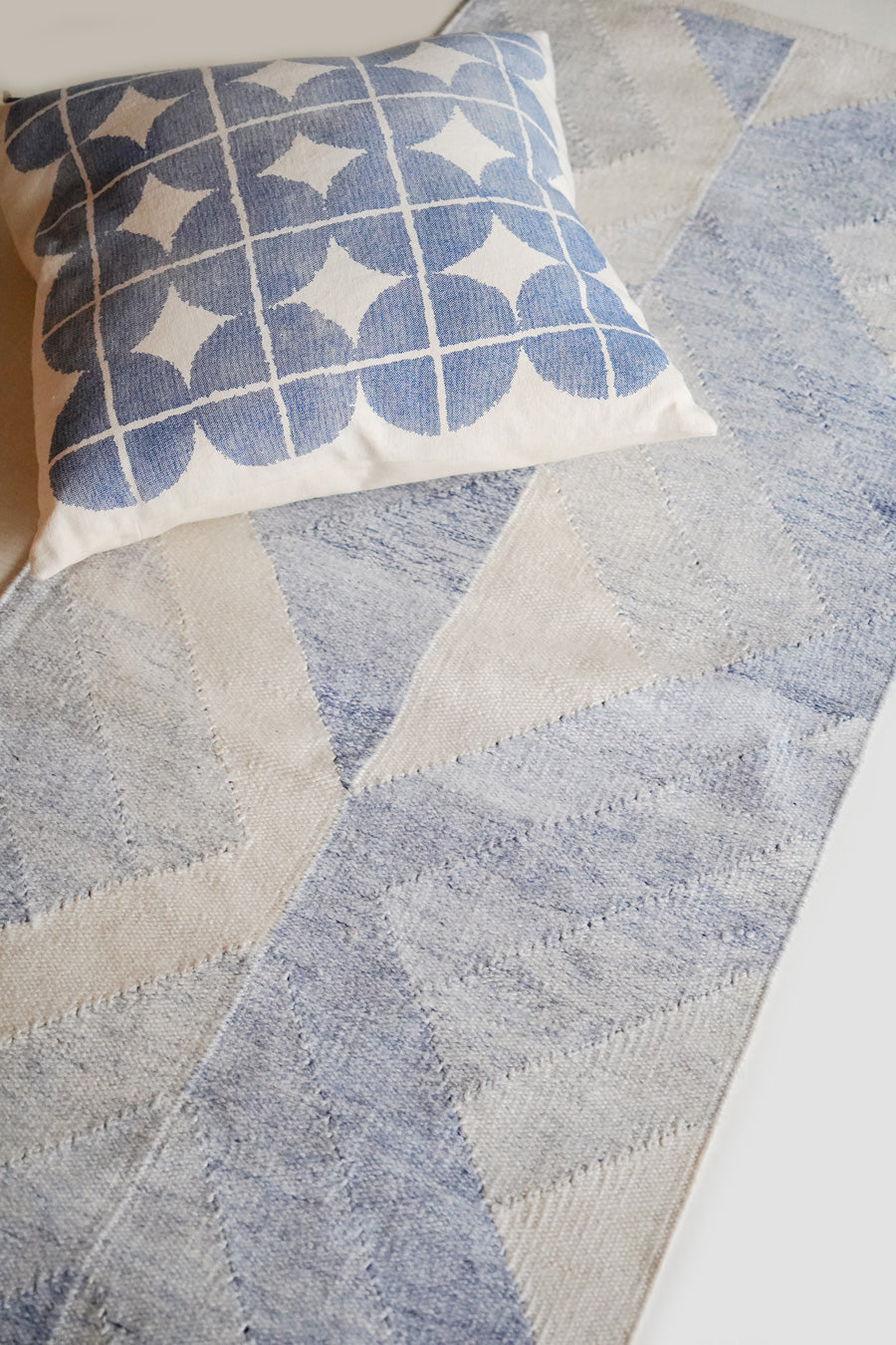 Load image into Gallery viewer, Geometric Blue Recycled PET Runner Rug