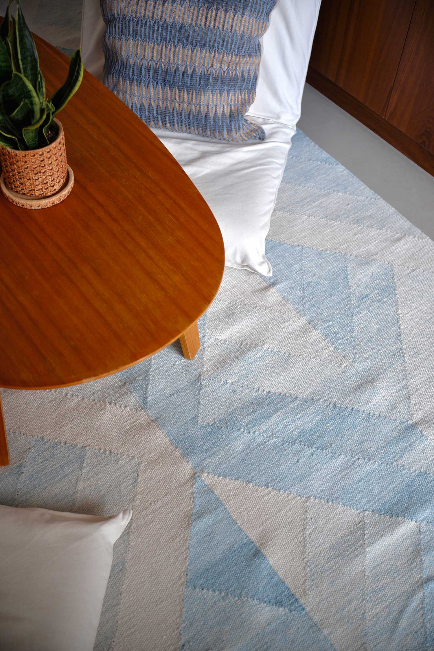 Load image into Gallery viewer, Geometric Aqua Recycled PET Runner Rug