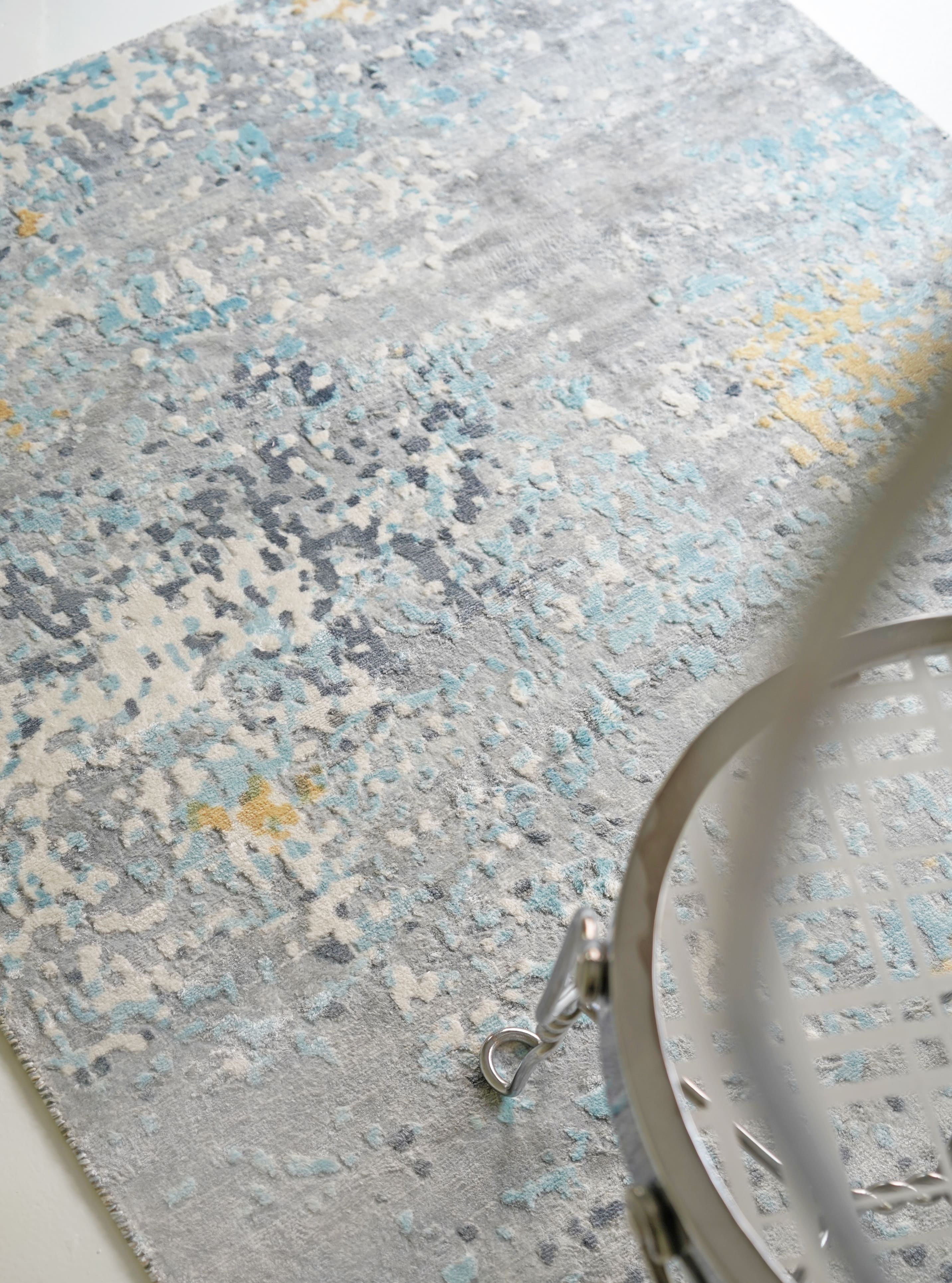 Load image into Gallery viewer, Aquamarine Abstract Rug