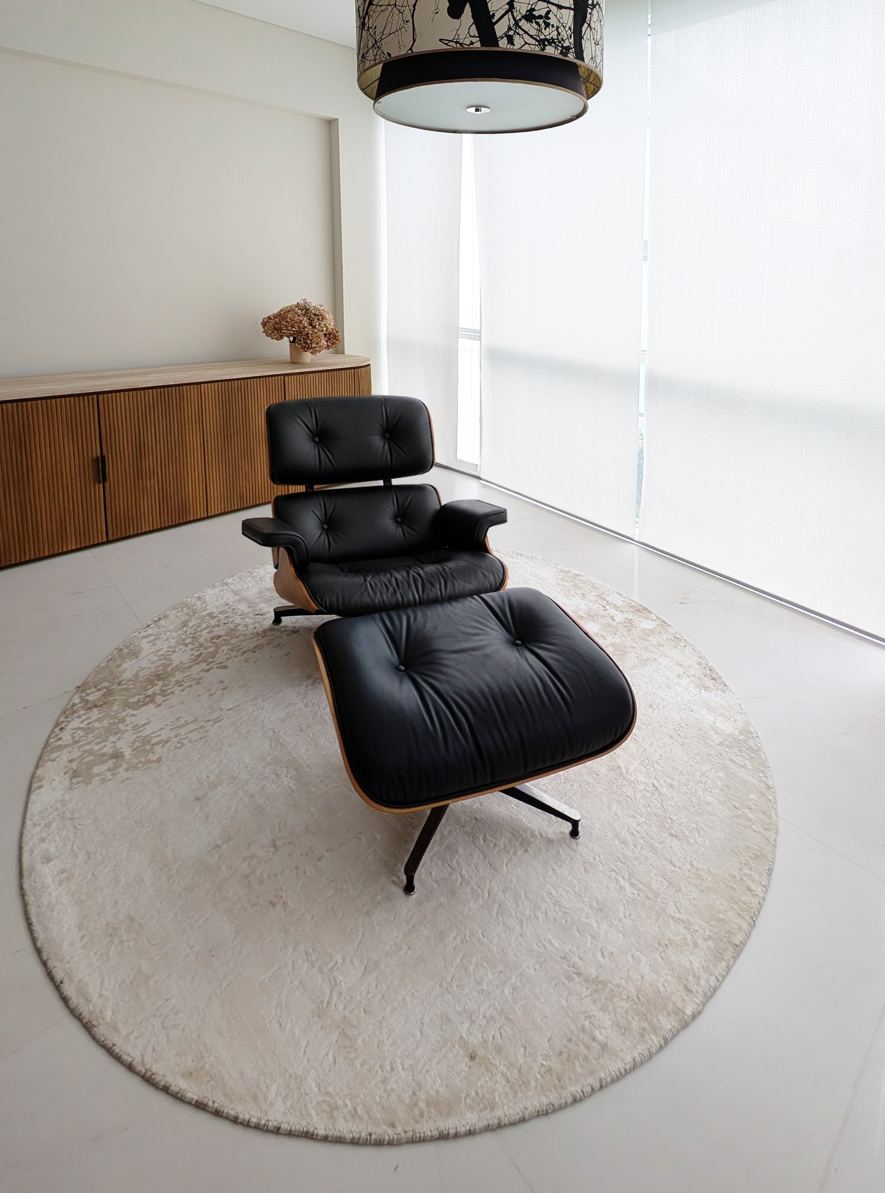 Load image into Gallery viewer, Abstract Mayfair Cream Round Rug