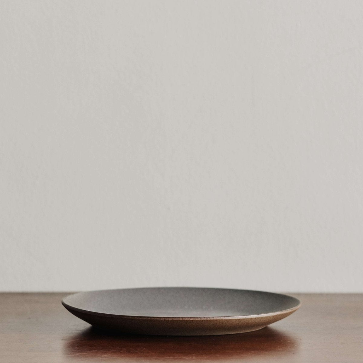 将图片加载到图库查看器，Dinnerware Metallic Matte Oval Plate - 