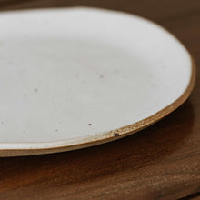 将图片加载到图库查看器，Dinnerware Organic Shaped Plate - Medium