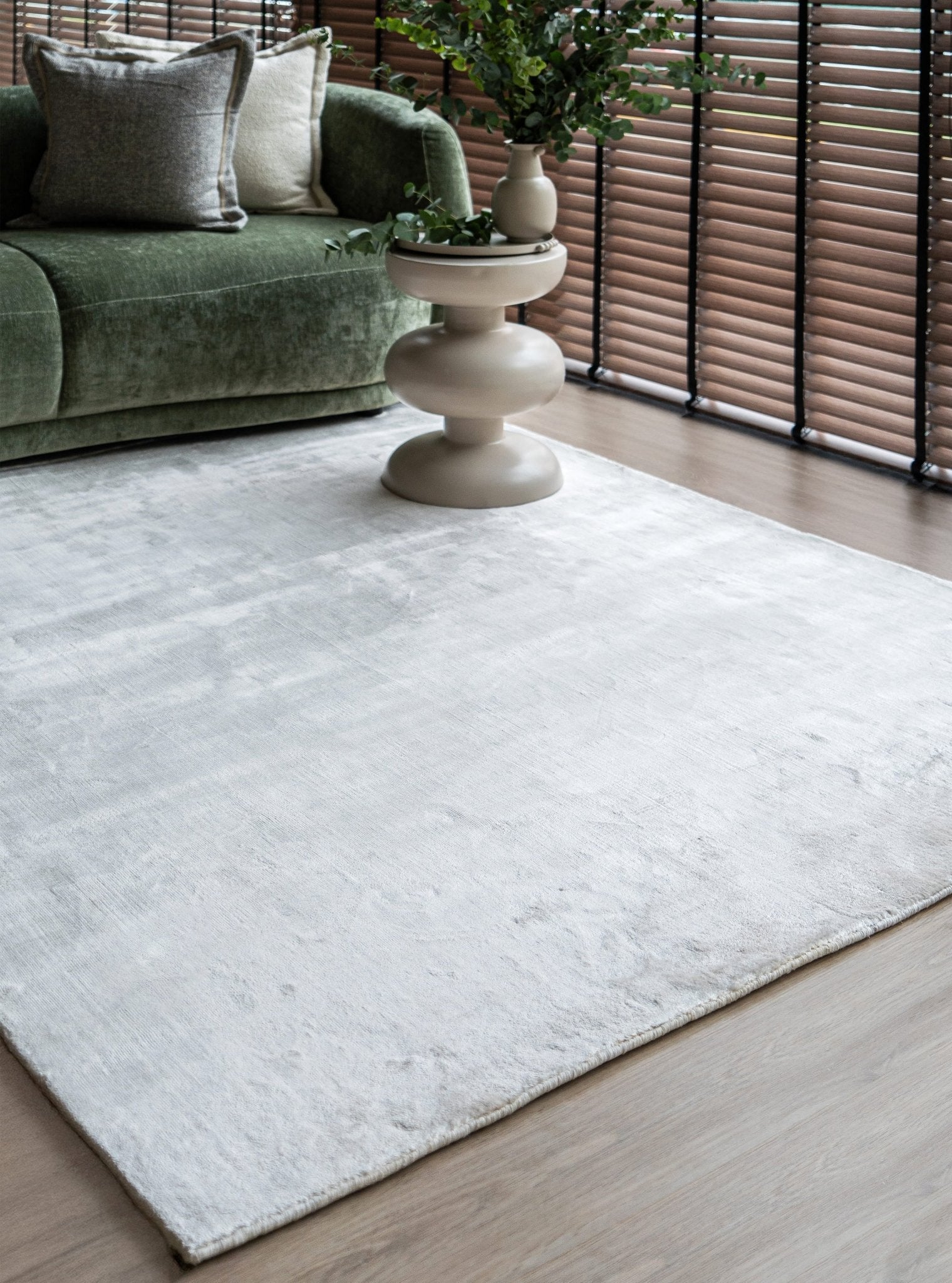 Extra Large Rugs & Carpets Singapore | Commercial Spaces