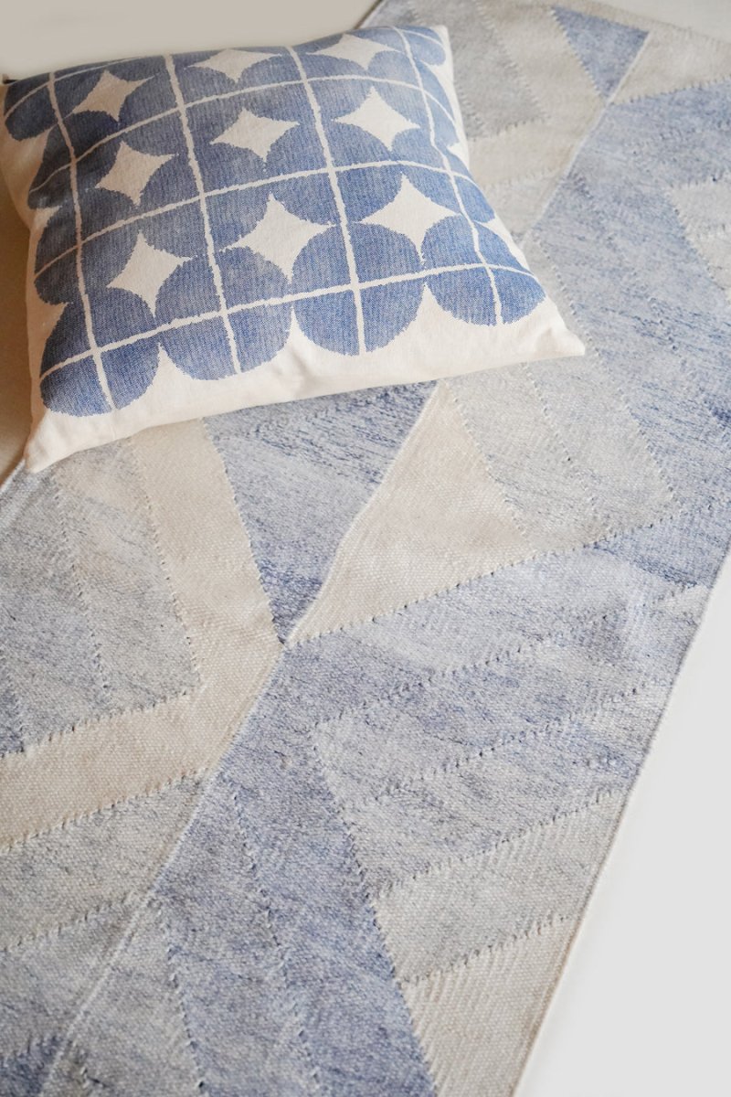 将图片加载到图库查看器，Rugs Geometric Blue Recycled PET Runner Rug - 60 x 200 cm