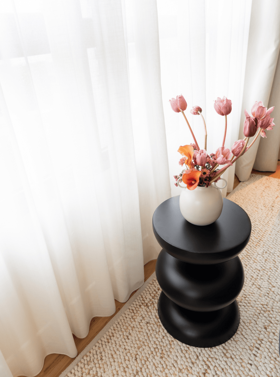 Load image into Gallery viewer, Tables Toga Side Table - Nero Black - Black