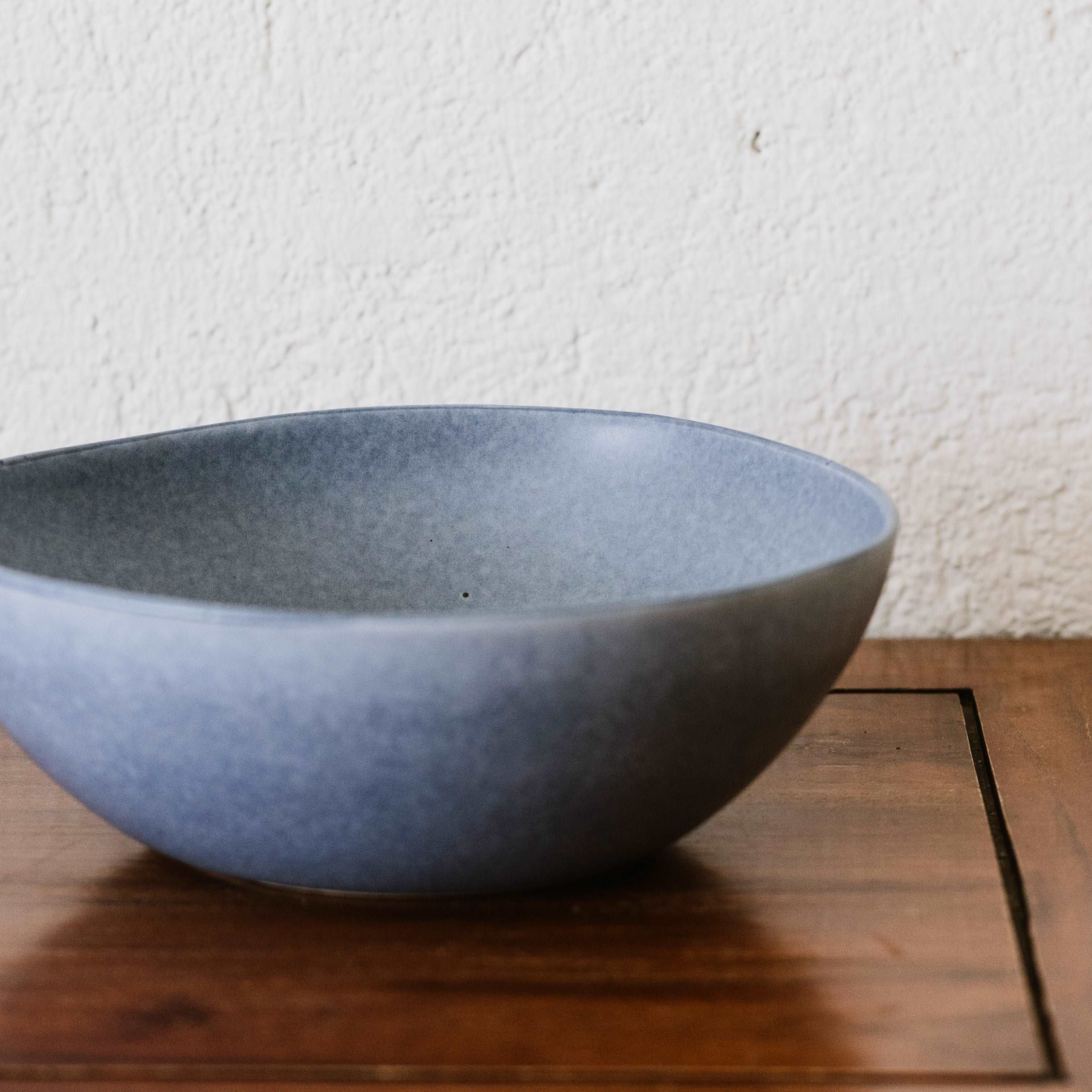 Cargar imagen en el visor de la galería, Powder Blue Asymmetrical Salad Bowl