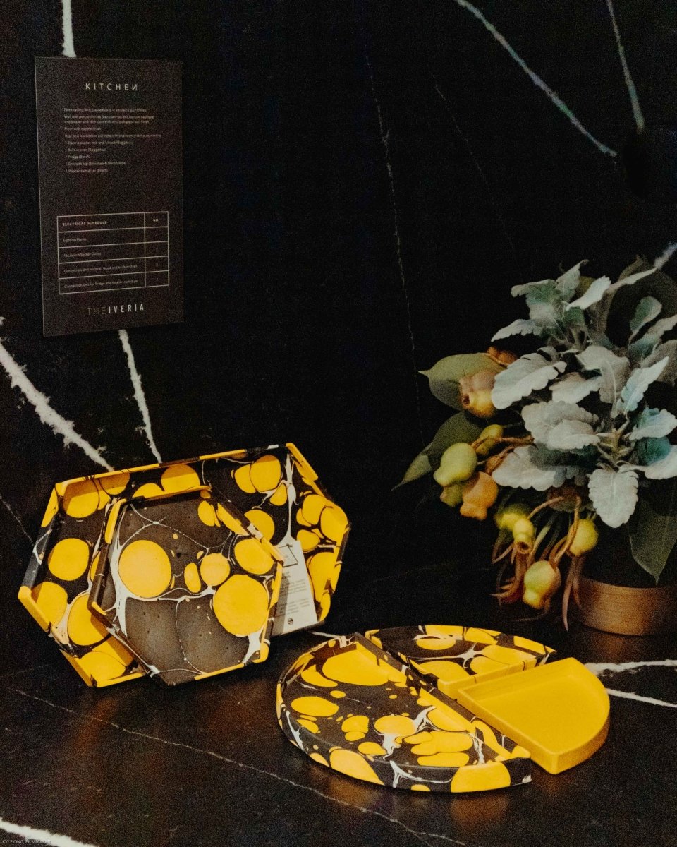 Cargar imagen en el visor de la galería, Tabletop Decor Bento Tray Yellow Black -