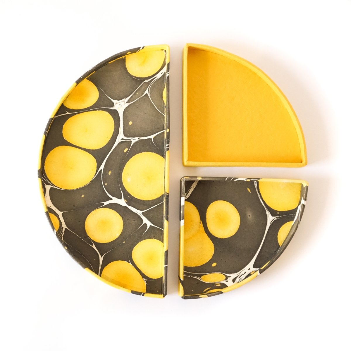Load image into Gallery viewer, Tabletop Decor Bento Tray Yellow Black -