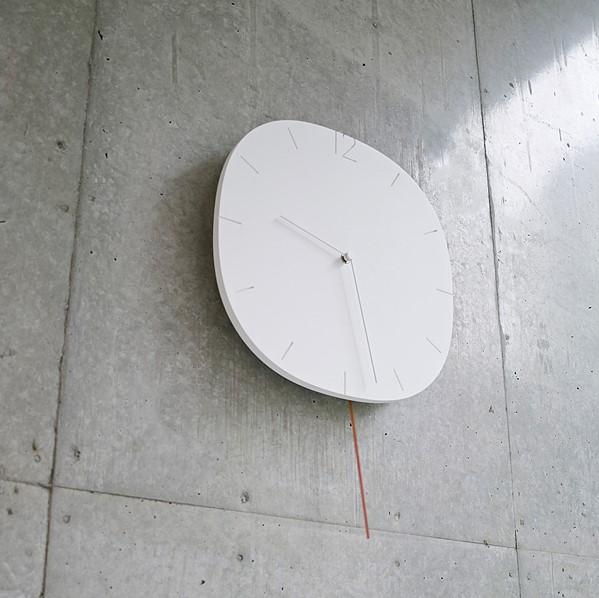 Cargar imagen en el visor de la galería, Clocks Carved SE White -