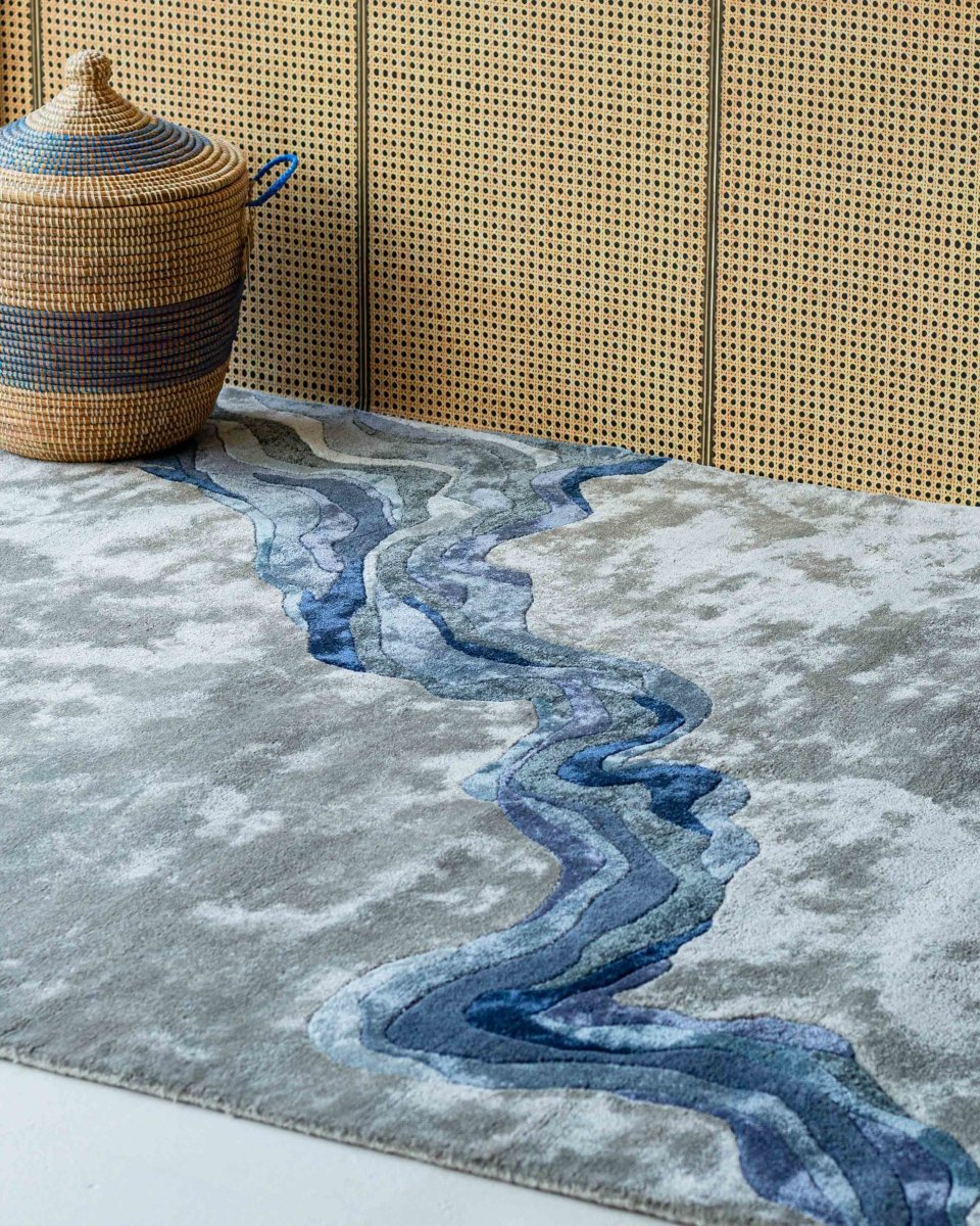 Flux Sapphire Grey Cross- Section Contemporary Soft Rug - Living DNA SG