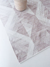 画像をギャラリービューアに読み込む, Rugs Geometric Pink Recycled PET Rug - 120 x 180 cm