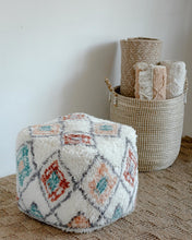 Cargar imagen en el visor de la galería, Stools &amp; Poufs Andes Premium Wool Pouf -